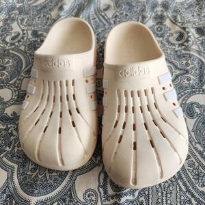 Adidas Adilette Clogs Size 6